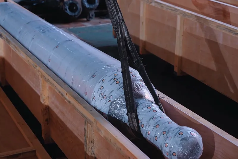 Corrugating roll packaging